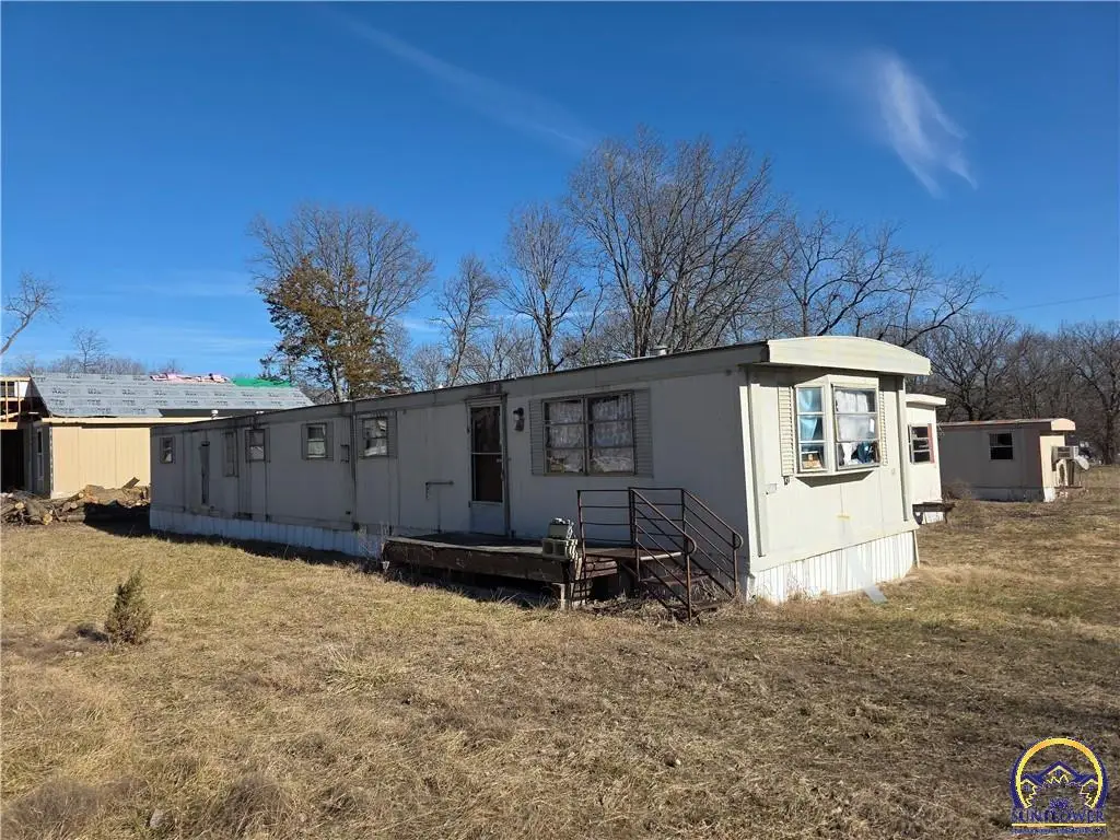 131 S 8th St, Quenemo, KS 66528 - #1