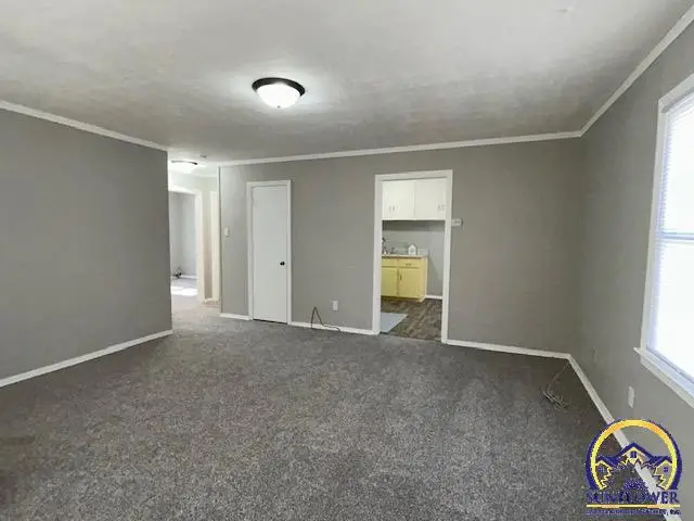 2639 SE Virginia Ave, Topeka, KS 66605 - #3