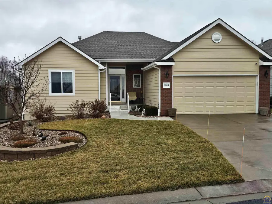 2809 SW Tallgrass Dr, Topeka, KS 66614 - #3