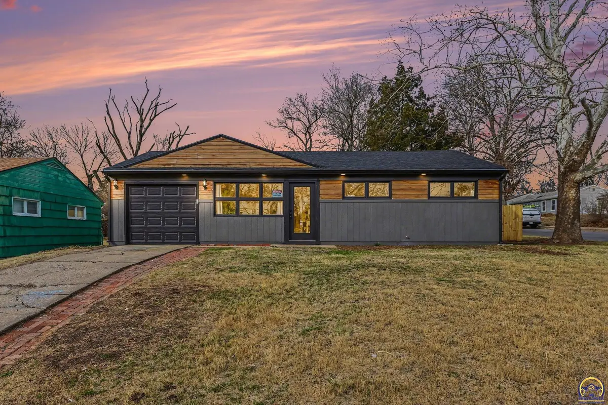 524 SE 33rd Ter, Topeka, KS 66605 - #1