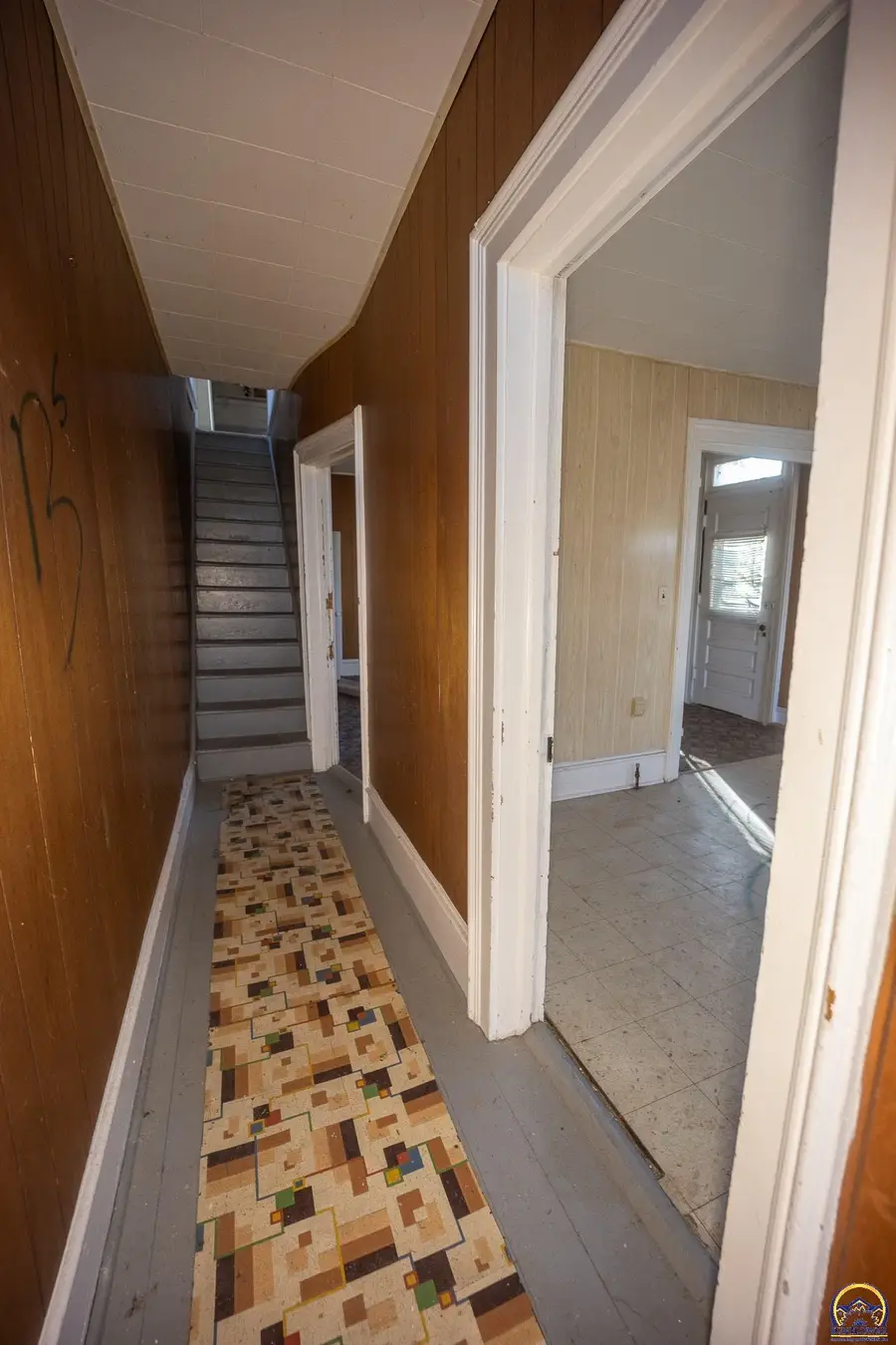 622 SW Lincoln St, Topeka, KS 66606 - #3