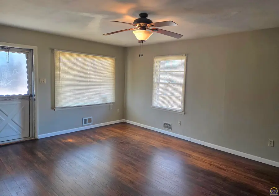 500 NE Wabash Ave, Topeka, KS 66616 - #2