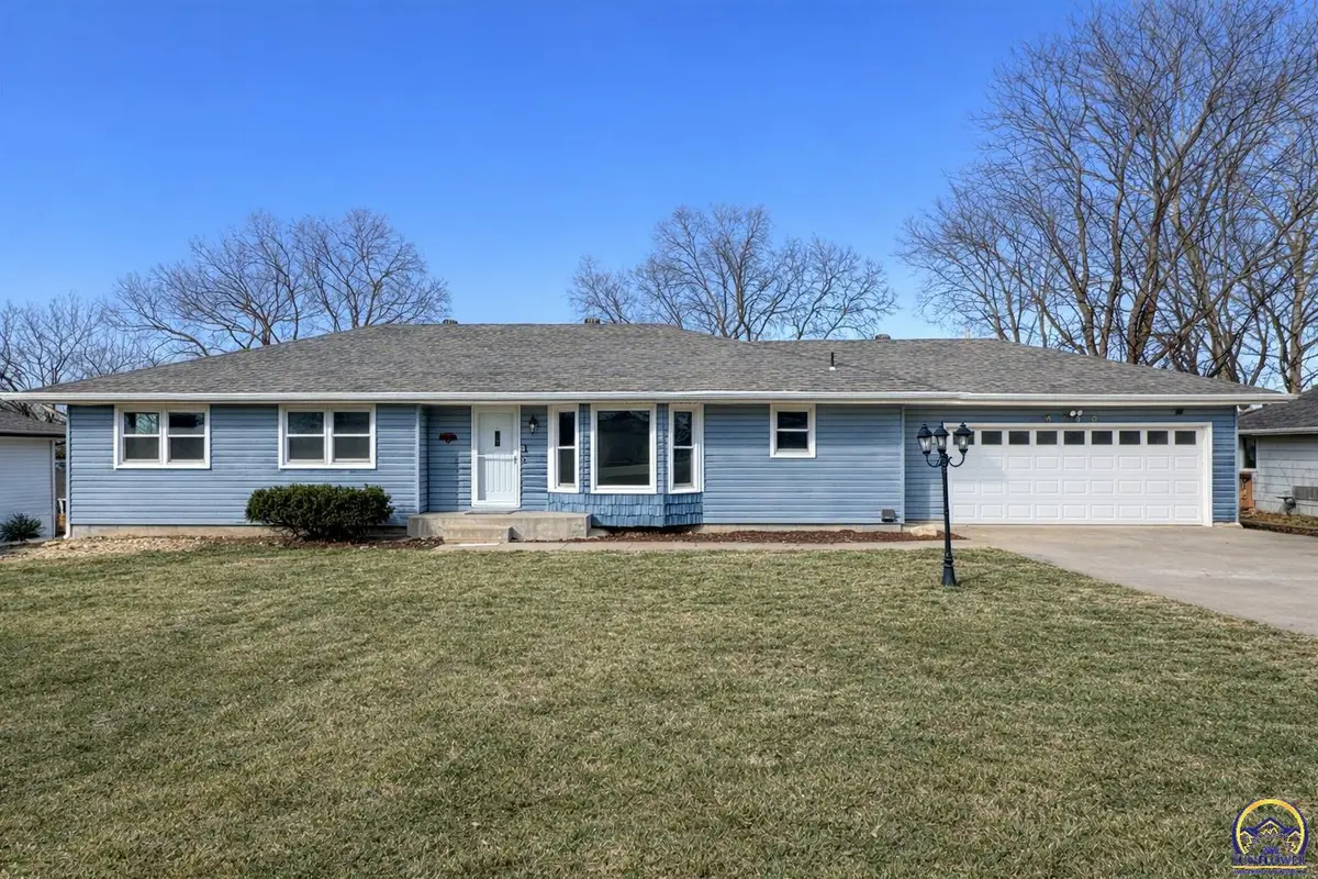 4330 SE 25th St, Topeka, KS 66605 - #1