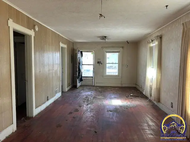 1533 SW High Ave, Topeka, KS 66604 - #3