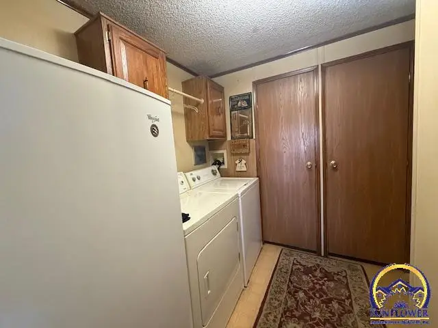 200 S Walnut St, Lebo, KS 66856 - #3