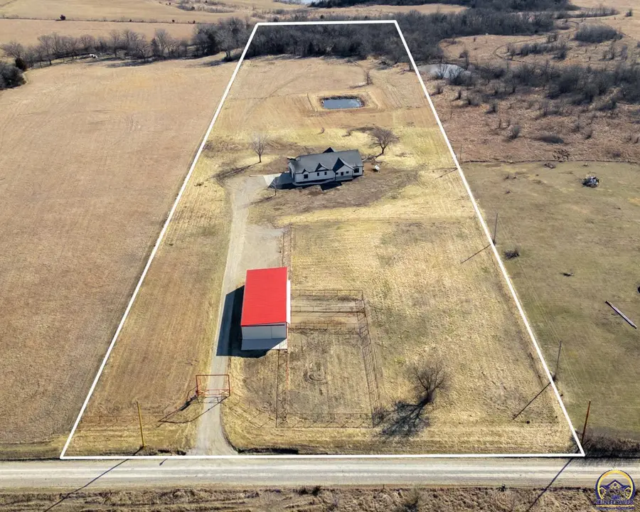 7406 SW Docking Rd, Auburn, KS 66402 - #2