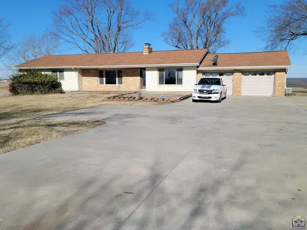 506 Hwy 40, Lawrence, KS 66049