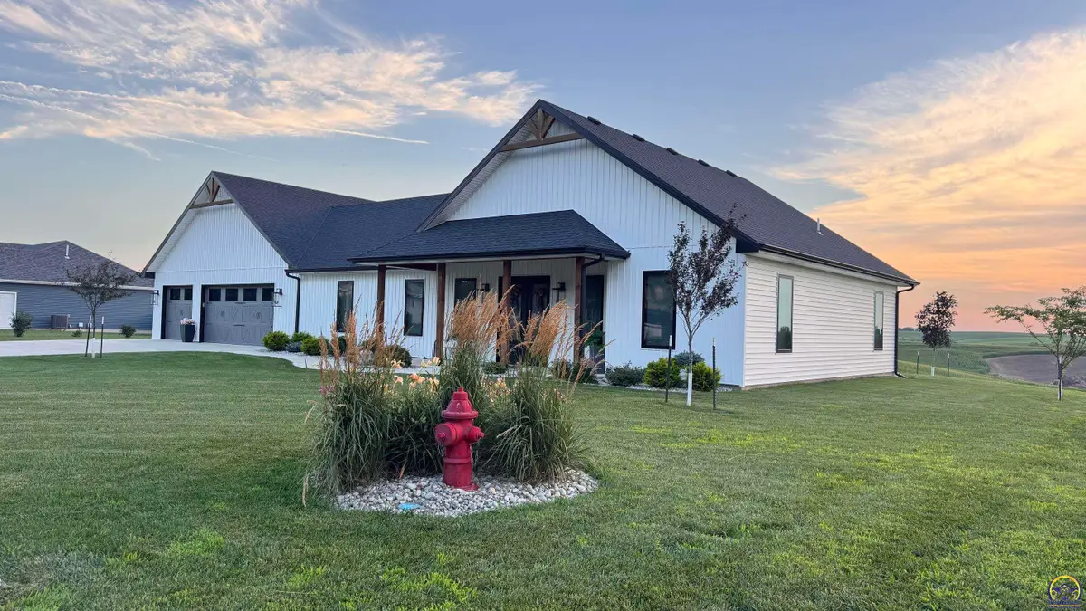 607 S Ernest St, Troy, KS 66087-6500 - #1