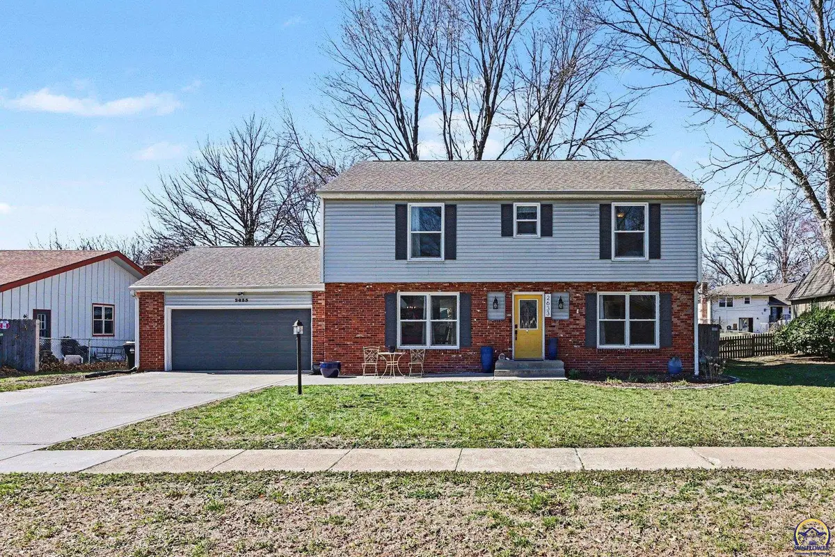 2633 SW Westport Dr, Topeka, KS 66614 - #1