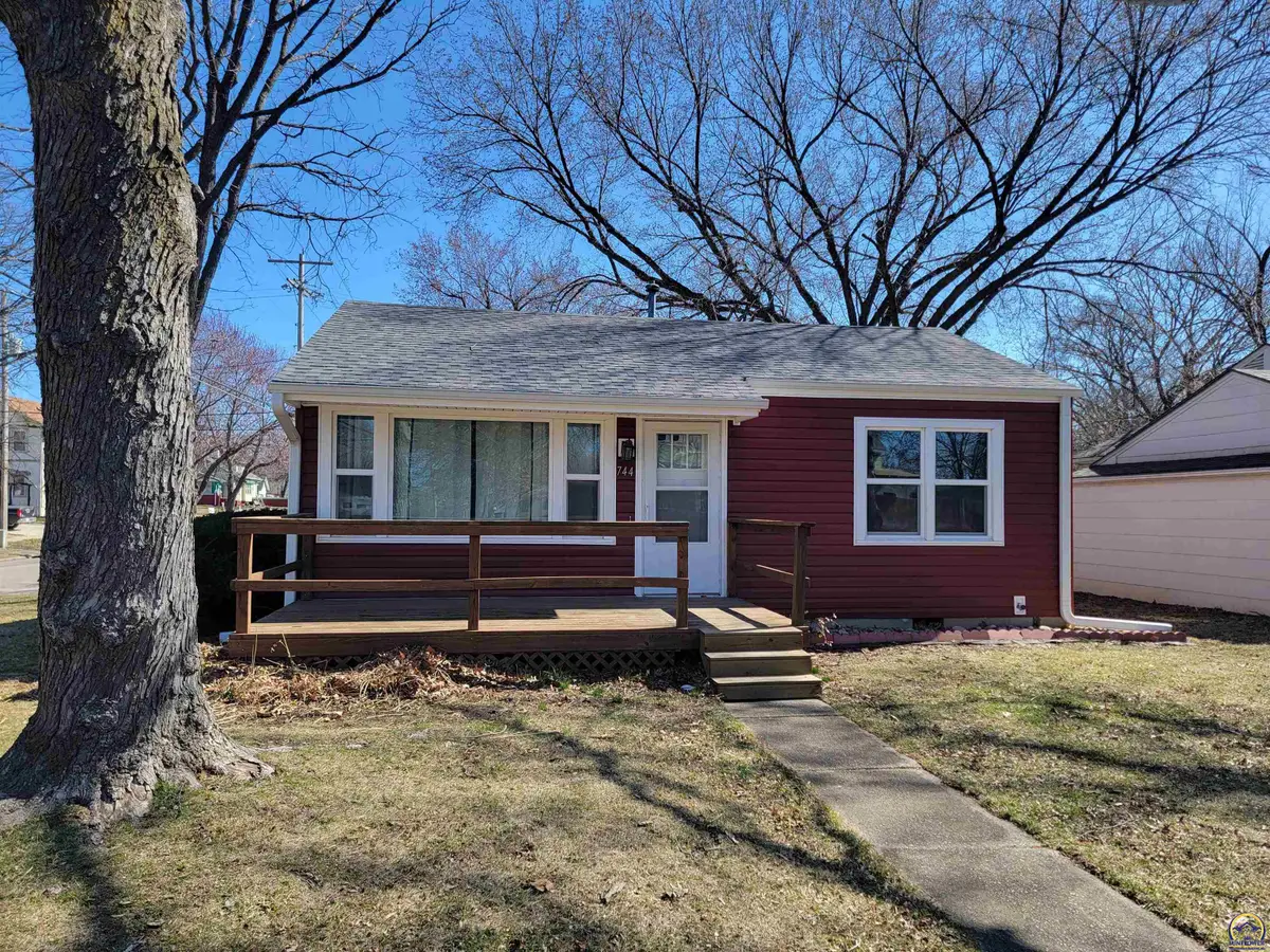 744 Elm St, Emporia, KS 66801 - #1