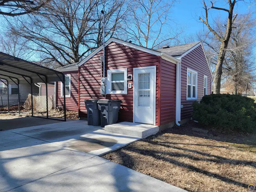 744 Elm St, Emporia, KS 66801 - #3