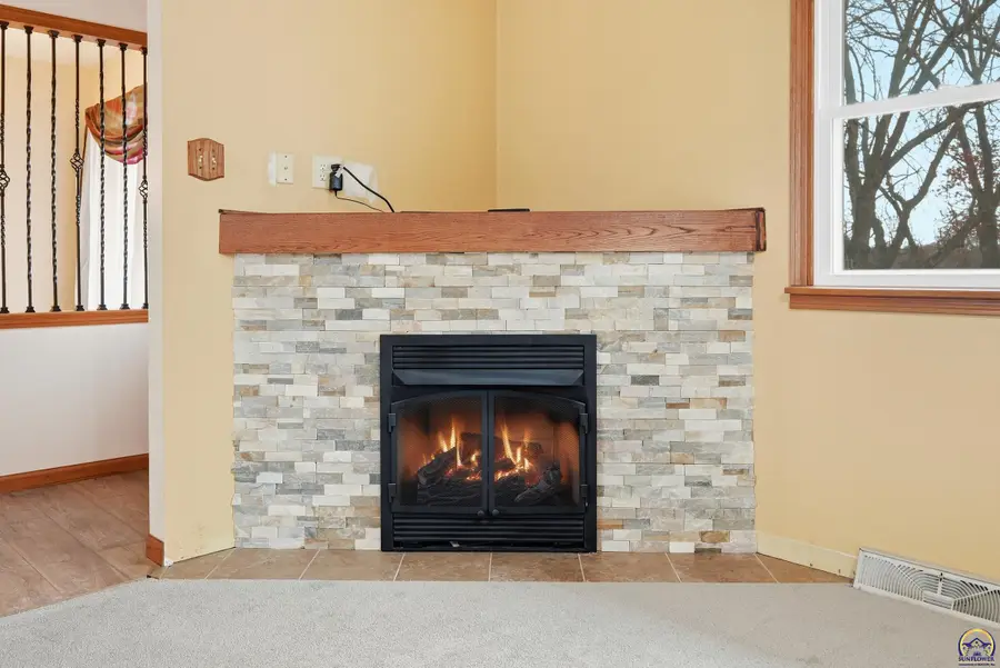 2879 27th St, Topeka, KS 66617 - #3