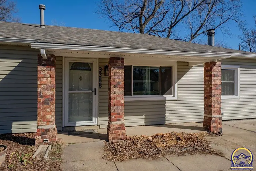 3388 SW Mayo Ave, Topeka, KS 66611 - #3