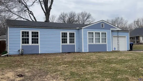 4839 SW 18th St, Topeka, KS 66604