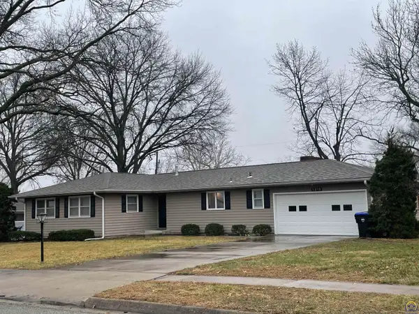 5313 SW 23rd Ter, Topeka, KS 66614