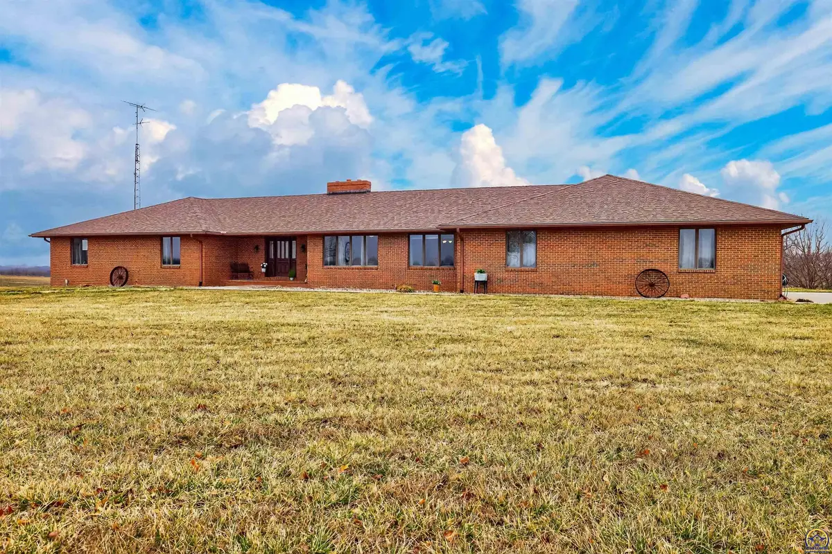 21830 P Rd, Holton, KS 66436 - #1