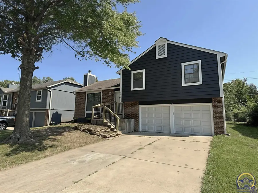 5627 SW 36th Ter, Topeka, KS 66614 - #3