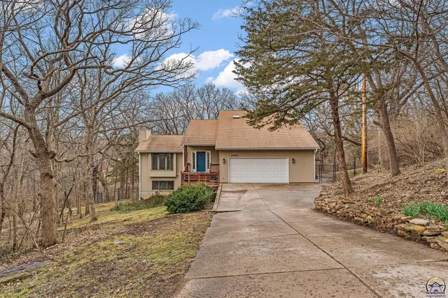 2692 NE Cedar Ct, Topeka, KS 66617 - #3