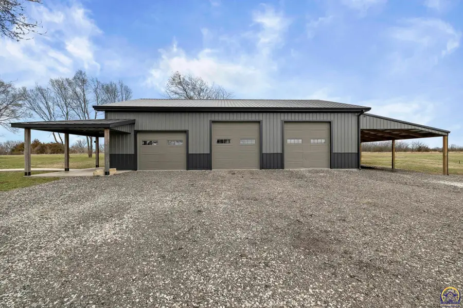 3139 E 293rd St, Melvern, KS 66510 - #3