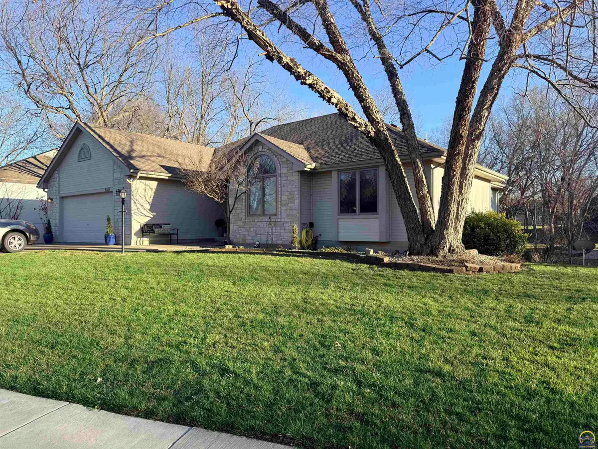 6033 SW 39th St, Topeka, KS 66610 - #1