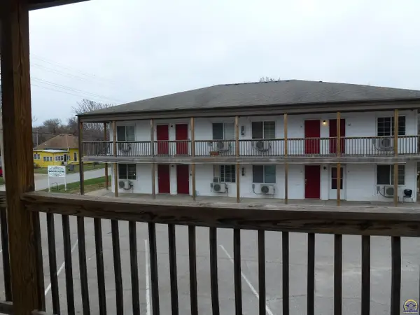 905-909 East St, Emporia, KS 66801