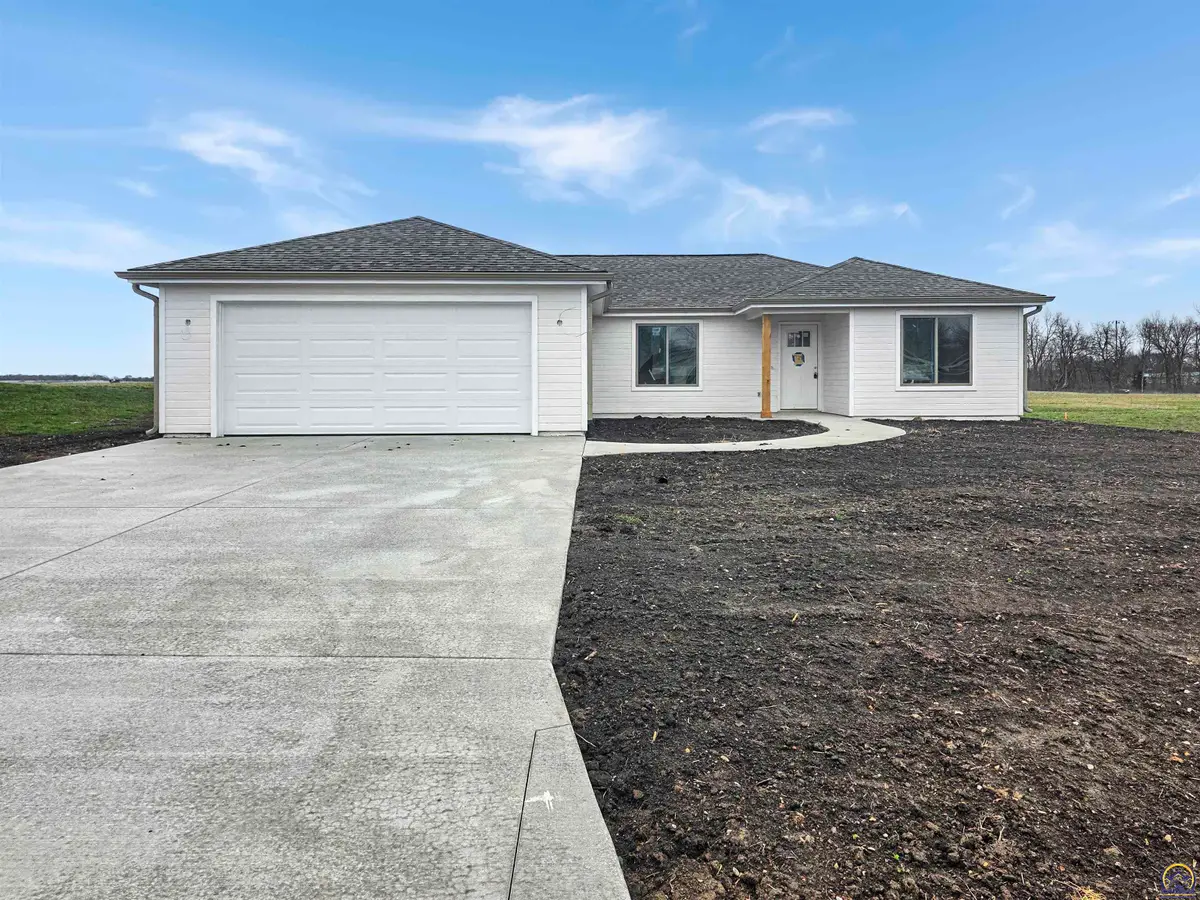 724 Teresa Ct, Carbondale, KS 66414 - #1