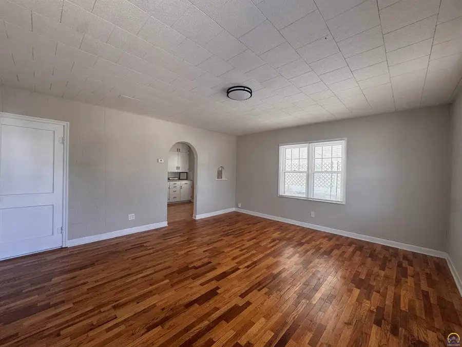2344 SE Wisconsin Ave, Topeka, KS 66605 - #2