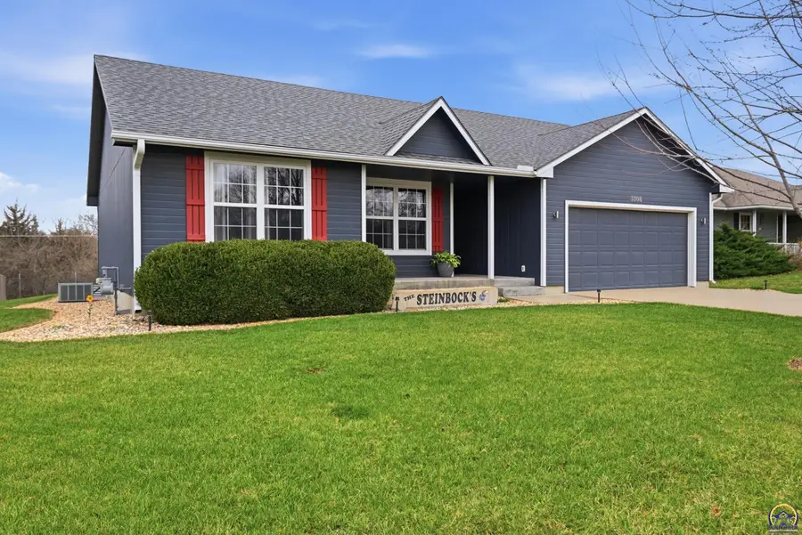 3808 NW Cherry Creek Dr, Topeka, KS 66618 - #2