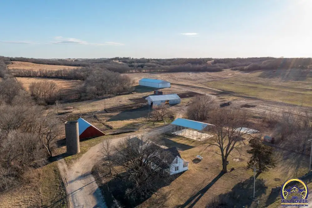 3337 SW 125th St, Carbondale, KS 66414 - #1