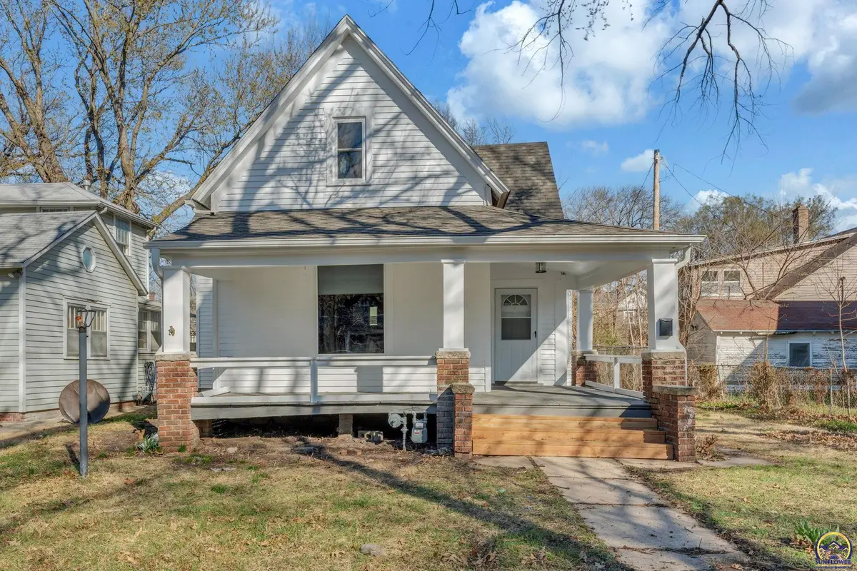 1192 SW Fillmore St, Topeka, KS 66604 - #1