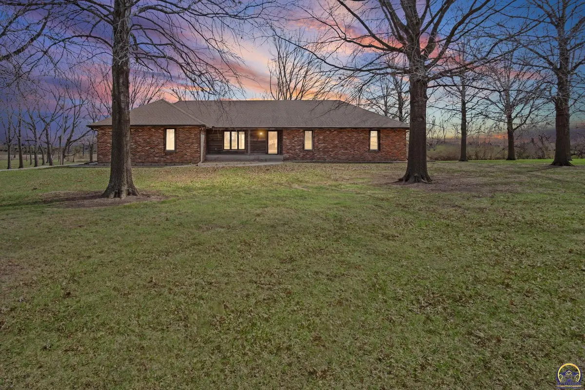 5320 SW Burlingame Rd, Topeka, KS 66609 - #1