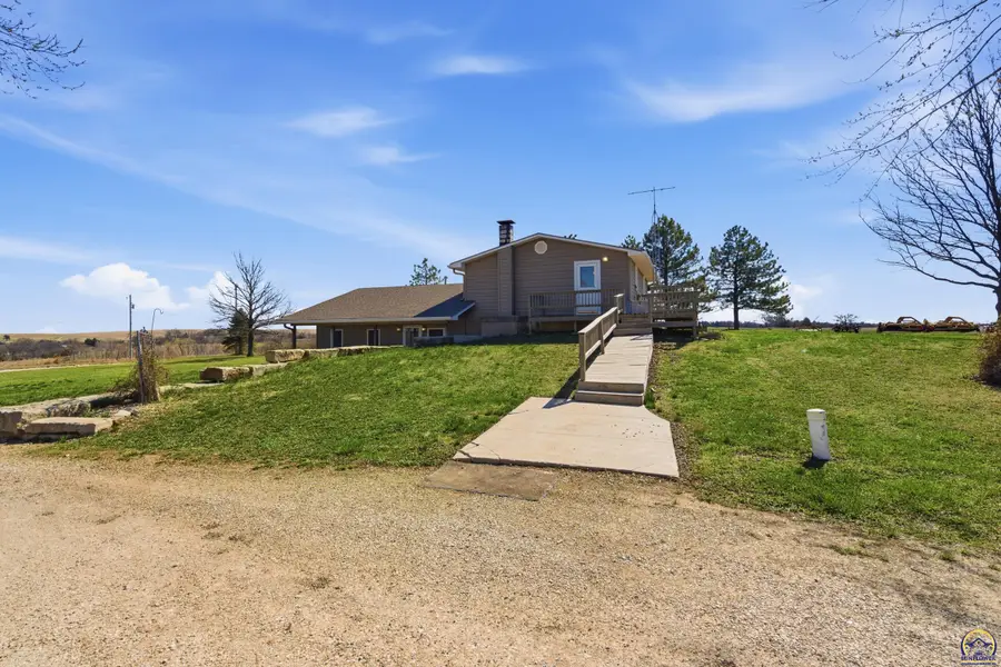 1135 SW West Union Rd, Topeka, KS 66615 - #3