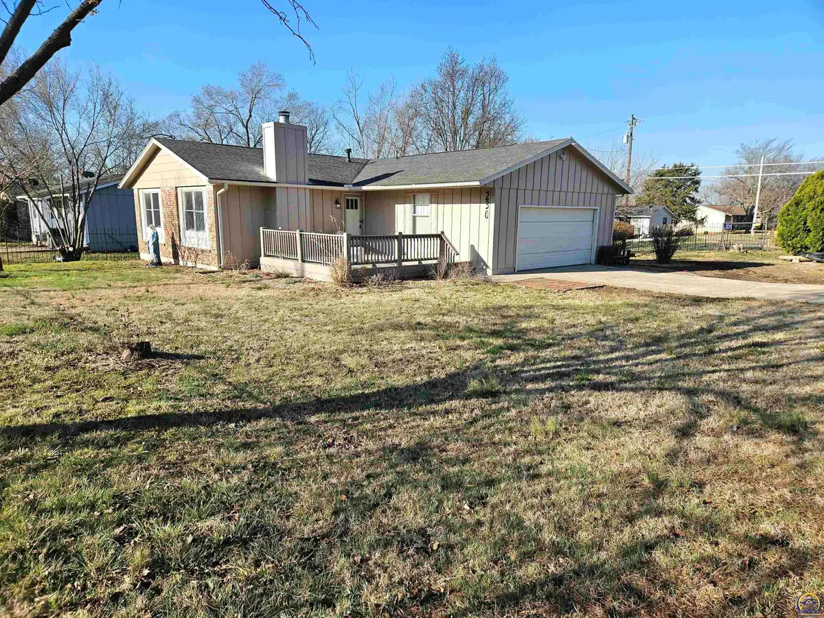 2301 SE Adams St, Topeka, KS 66605 - #1