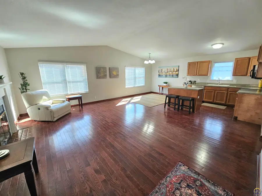 2301 SE Adams St, Topeka, KS 66605 - #2