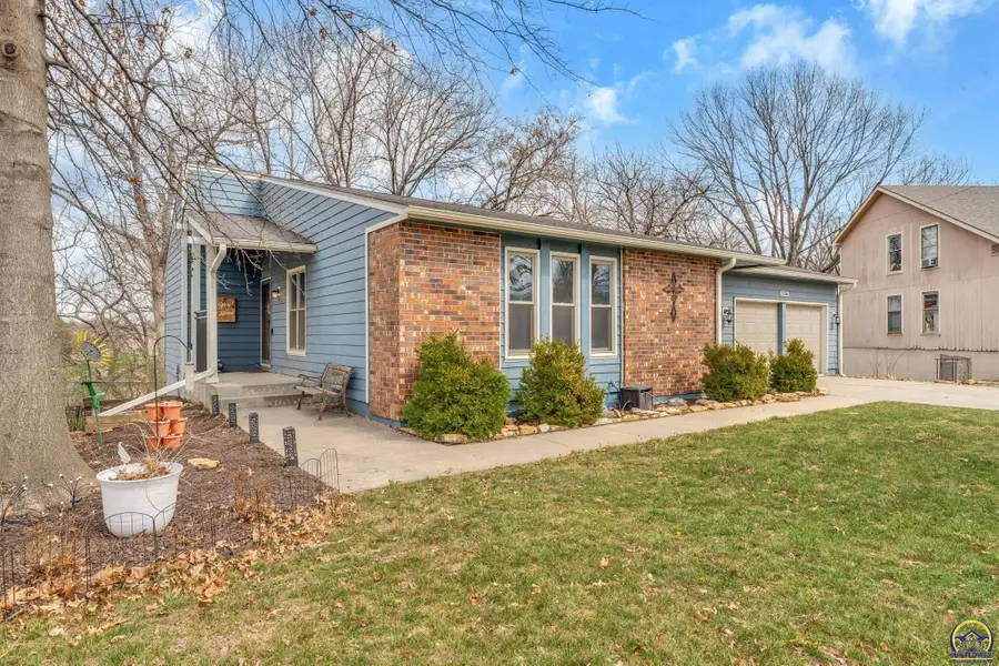 5706 SW 31st Ter, Topeka, KS 66614 - #3