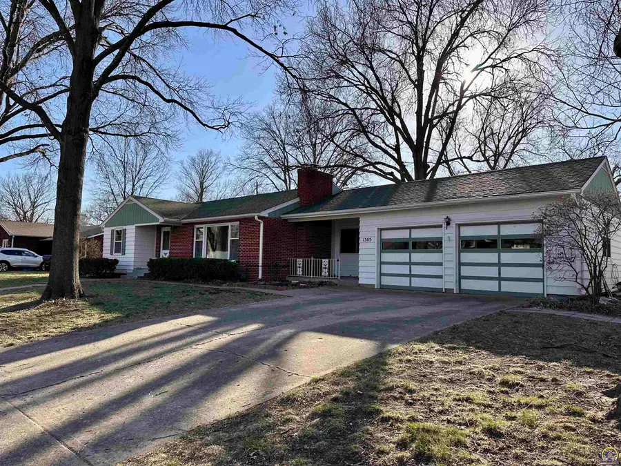 1305 SW Ward Pky, Topeka, KS 66604 - #2