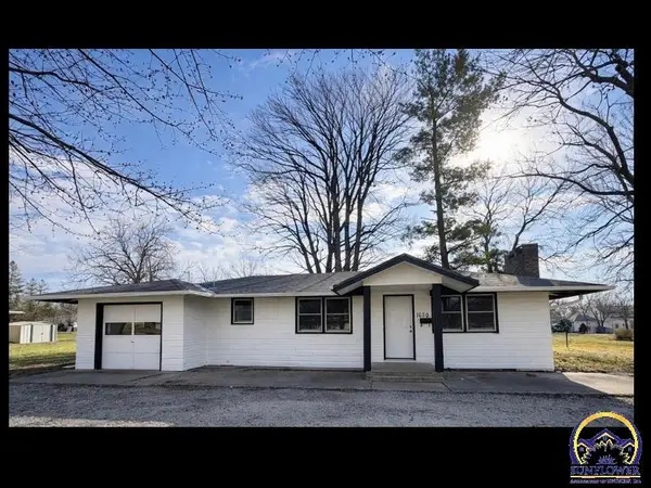 1630 2nd Ave W, Horton, KS 66439