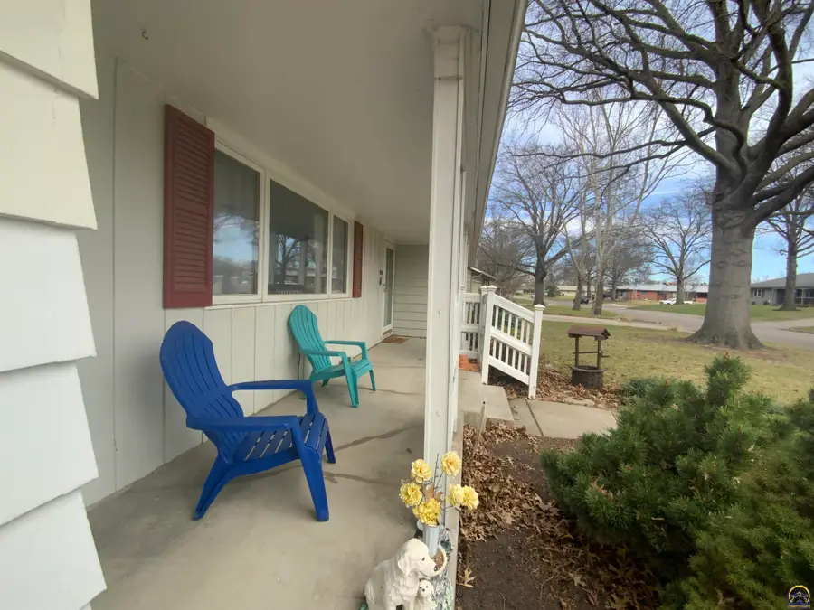 2869 SW Jewell Ave, Topeka, KS 66611 - #3