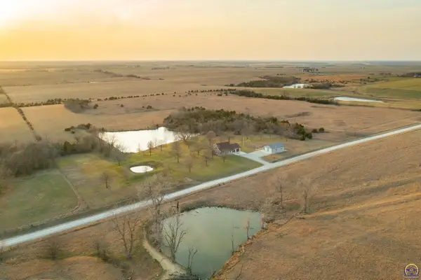 12855 Y Road, Meriden, KS 66512