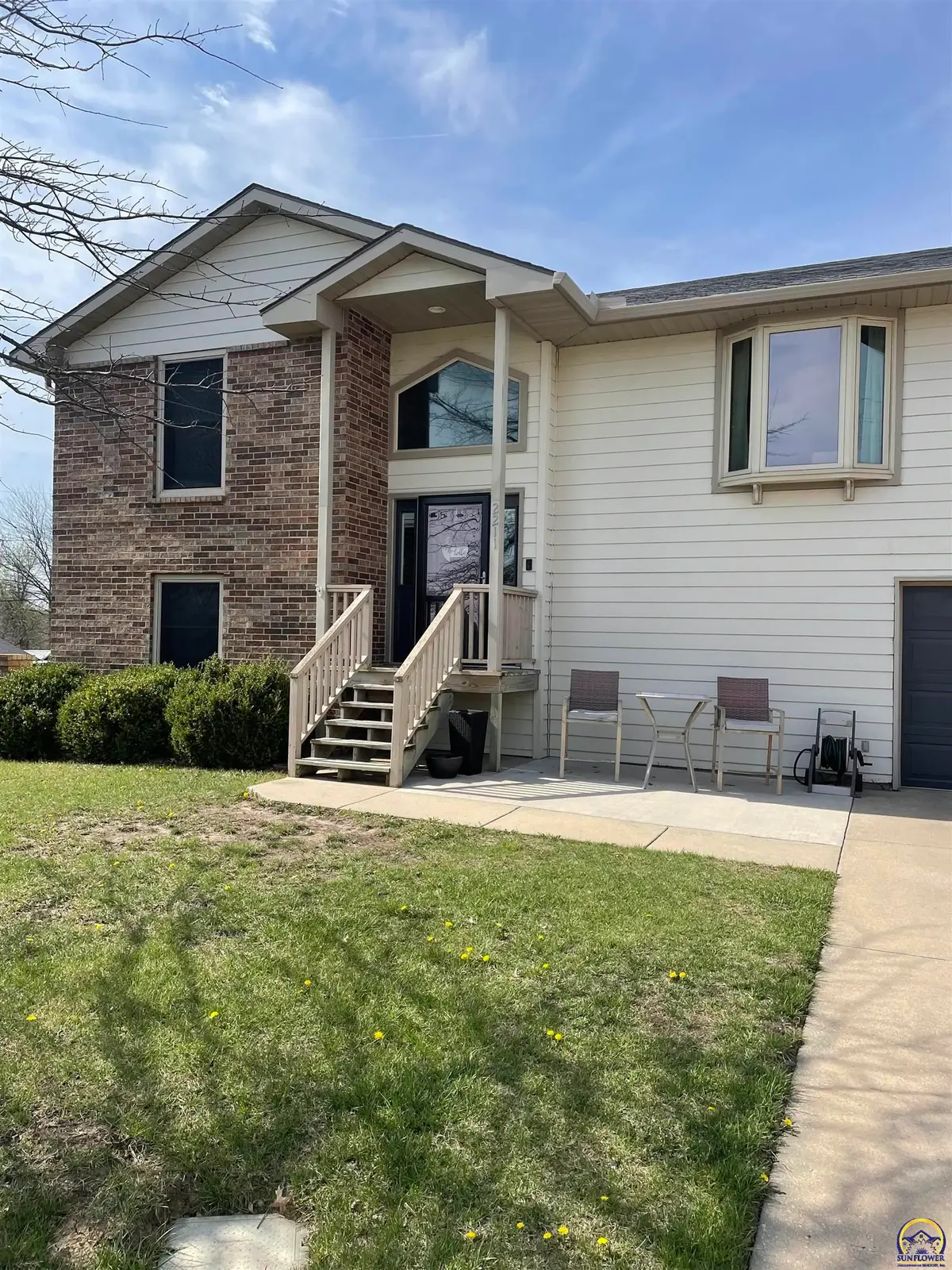 2211 Crestview Dr, Emporia, KS 66801 - #1