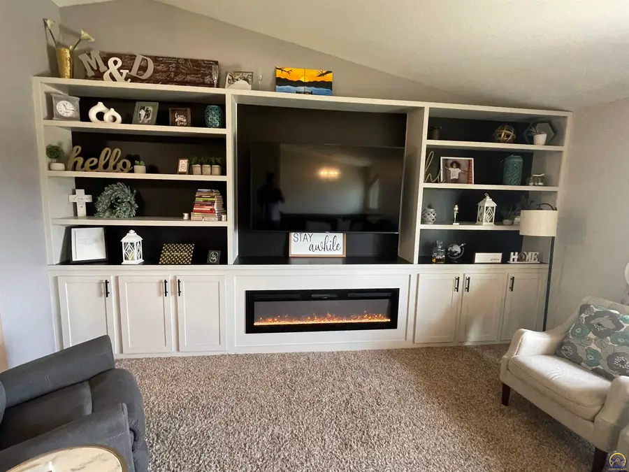 2211 Crestview Dr, Emporia, KS 66801 - #3