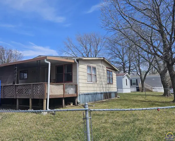 1103 SE 41st Ter #1002, Topeka, KS 66605