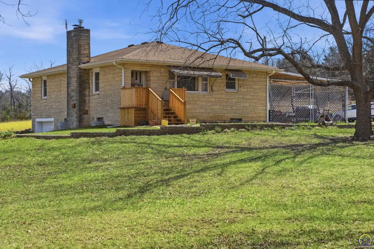 133 E 141st St, Carbondale, KS 66414 - #1