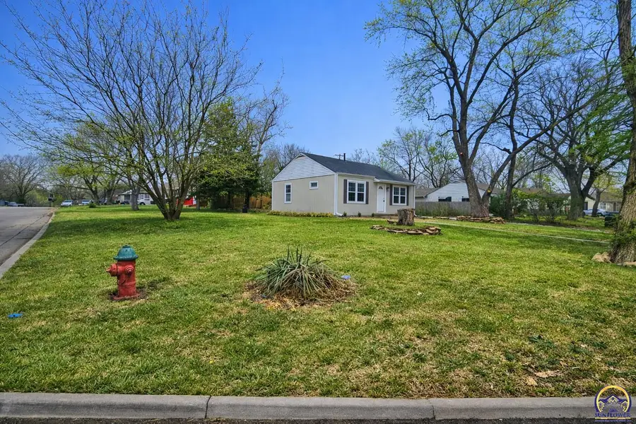 3449 SE Ohio Ave, Topeka, KS 66605 - #2