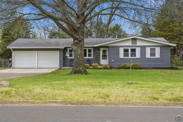 3535 NE Meriden Rd, Topeka, KS 66617