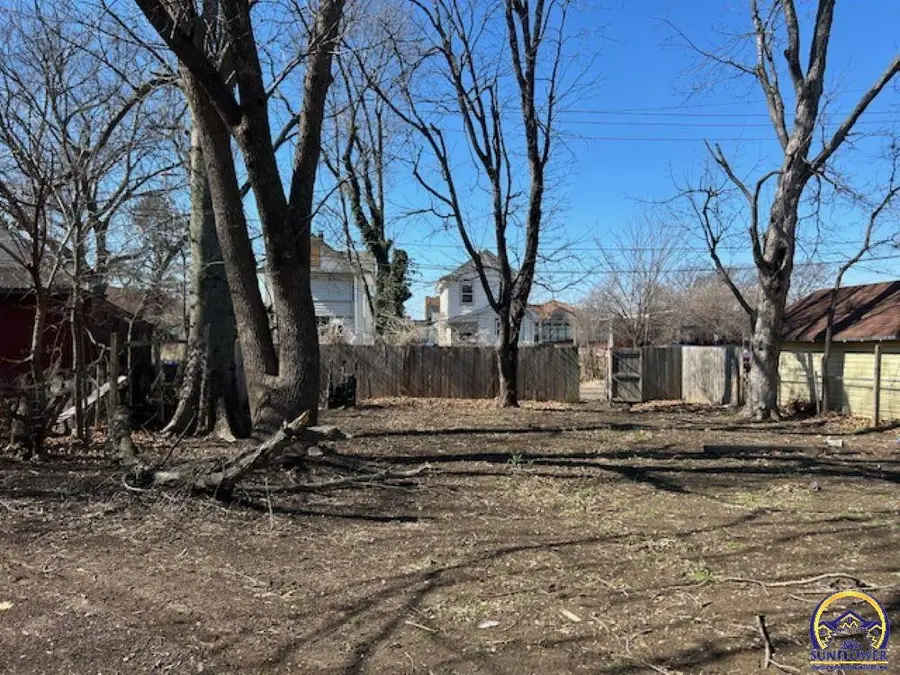 1115 SW Horne St, Topeka, KS 66604 - #3