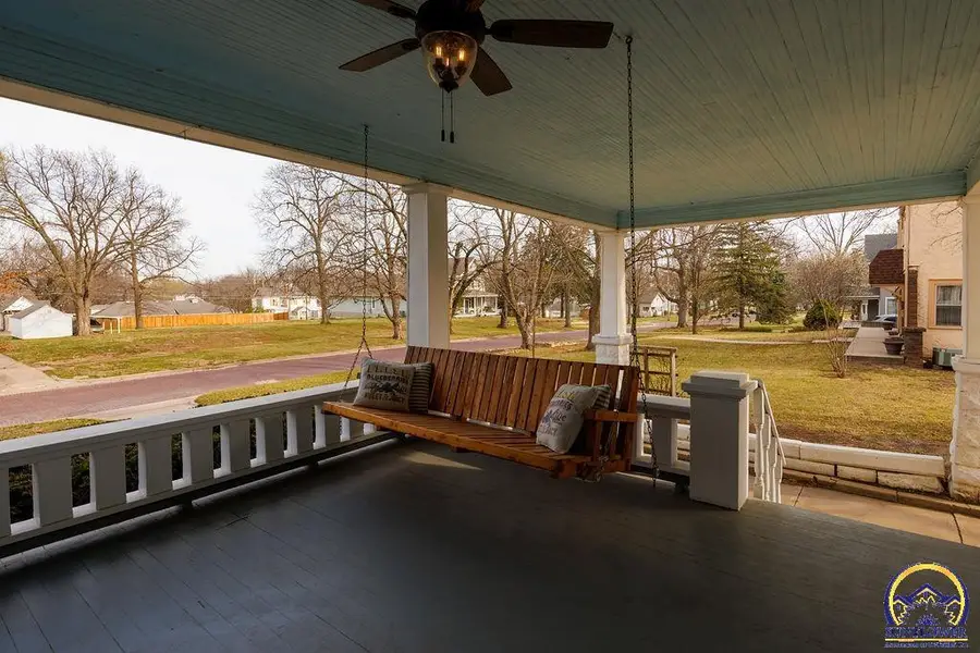 719 Wisconsin Ave, Holton, KS 66436-8504 - #3