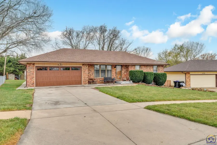 2145 SE 38th Cir, Topeka, KS 66609 - #2
