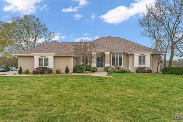 4235 SW Aylesbury Rd, Topeka, KS 66610