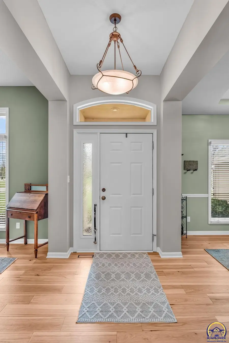 4235 SW Aylesbury Rd, Topeka, KS 66610 - #3